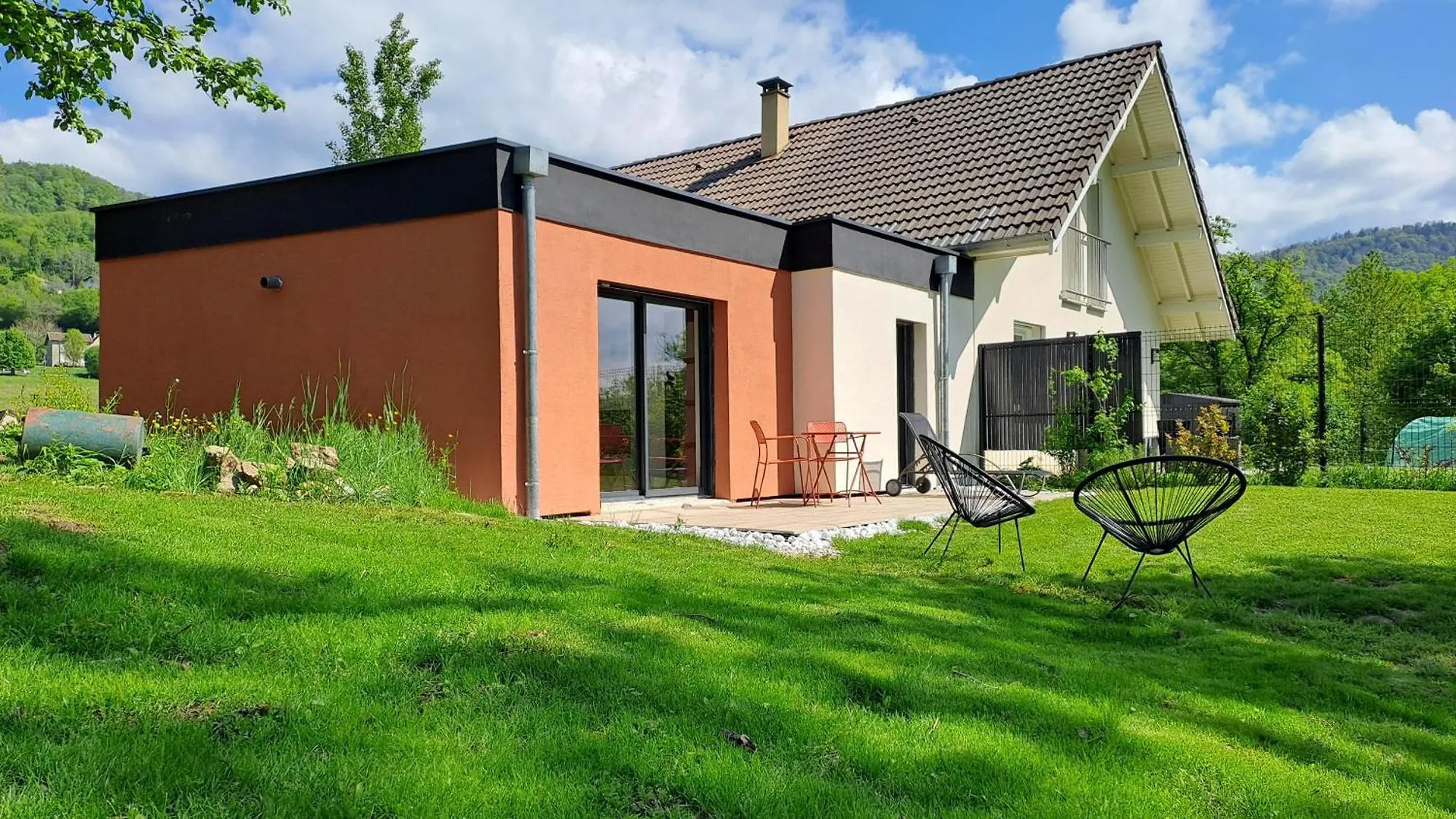 Logement Neuf A 2 Pas Du Lac La Bridoire Prázdninový dům